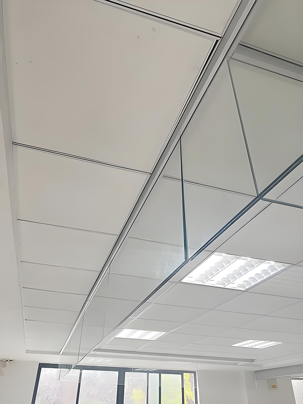 精河玻璃精河挡烟垂壁 精河玻璃精河挡烟垂壁