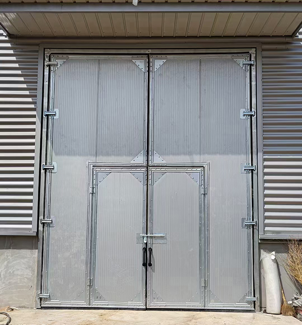 精河工业平开门