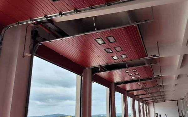 精河工业翻板门