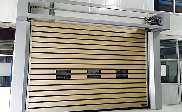 精河硬质快速门